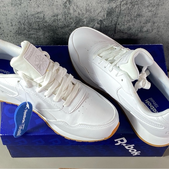 Reebok - Picture 2 of 2